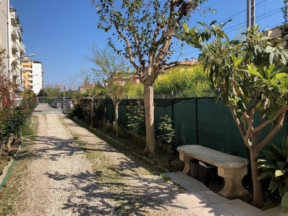 Casa Patrizi Apartment San Benedetto del Tronto Bagian luar foto